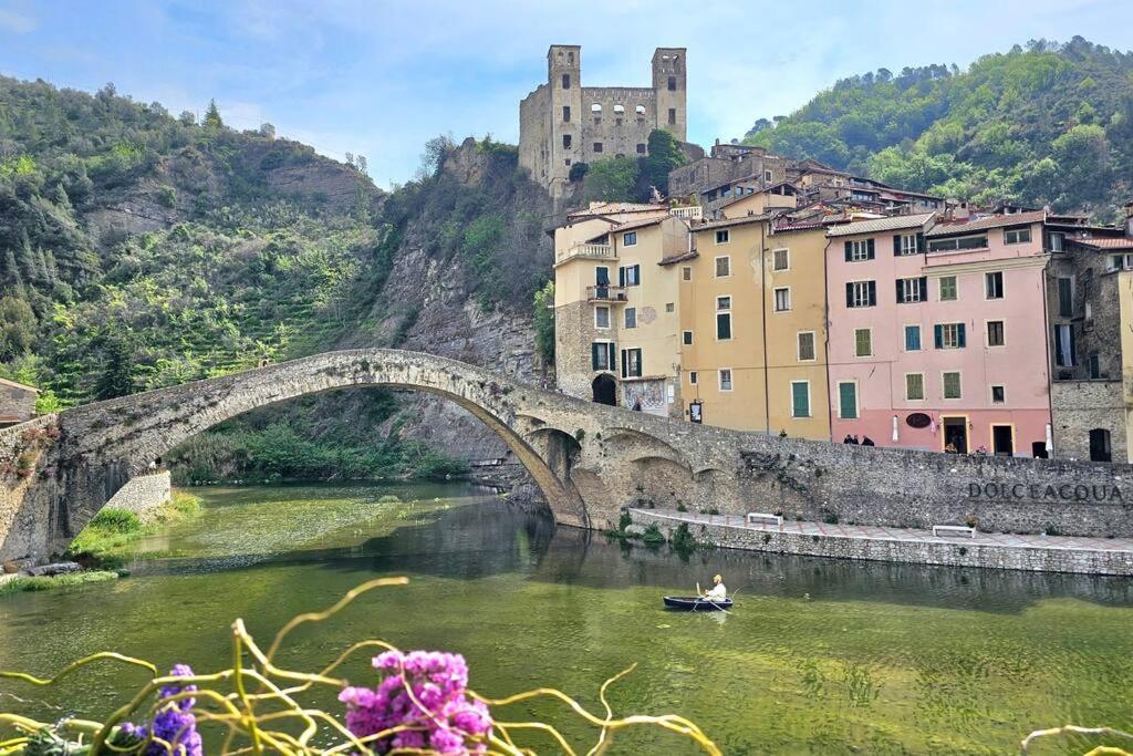 Car.Lo. Casa Vacanze Dolceacqua Exterior foto